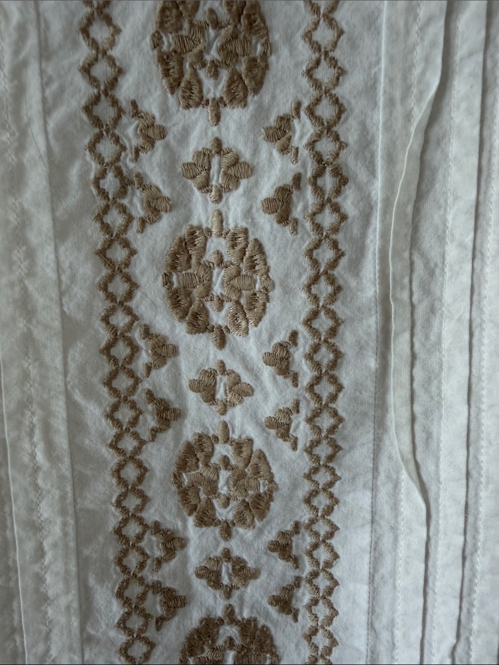 Eddie Bauer Cream Women's Sleeveless Tank Top - Picture 3 of 3